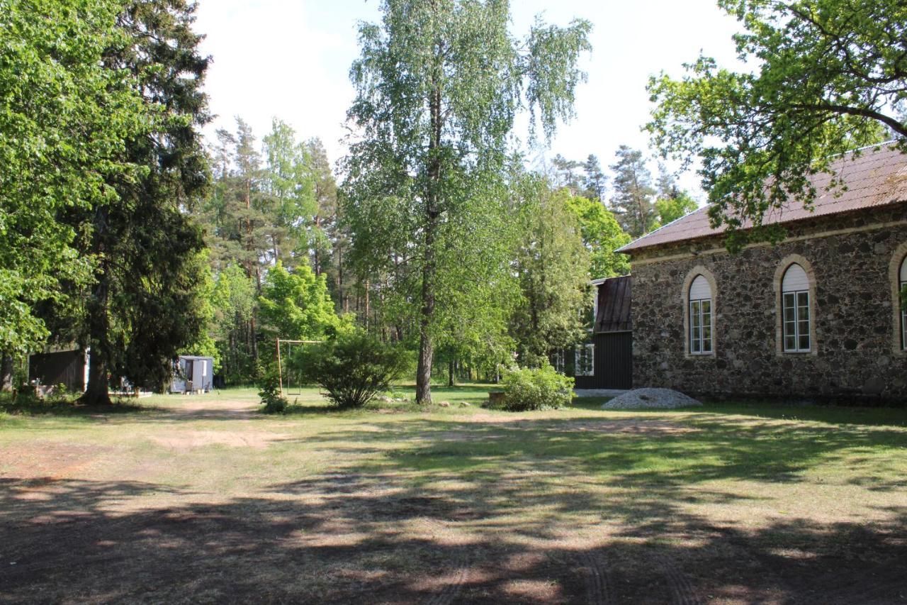 Hotel Uki Puhkekuela Pärnu Exteriér fotografie