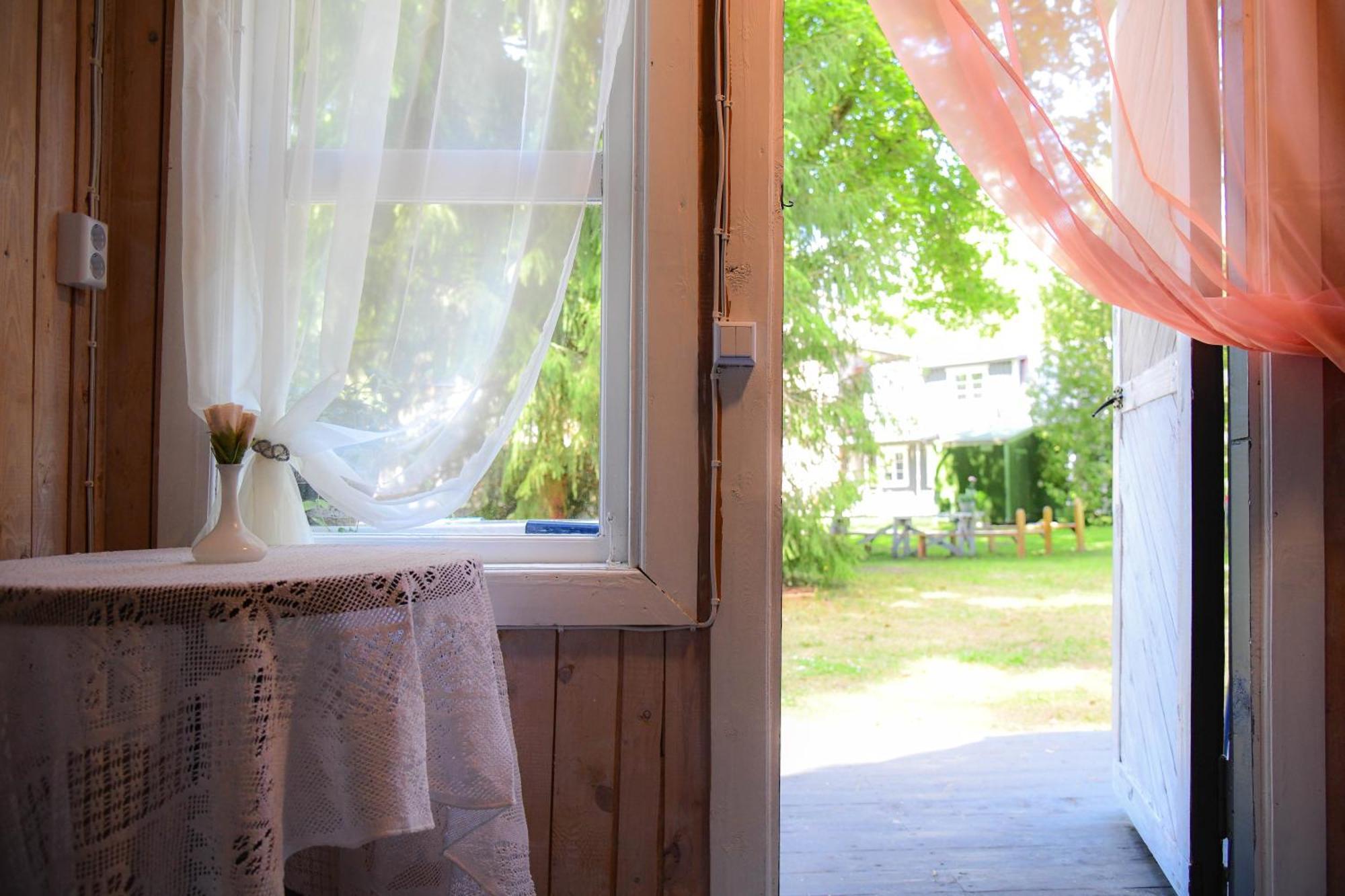 Hotel Uki Puhkekuela Pärnu Exteriér fotografie